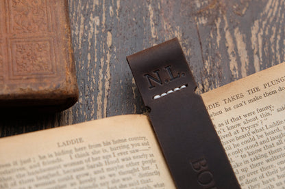 Feifeitech™ Personalized Leather Bookmark